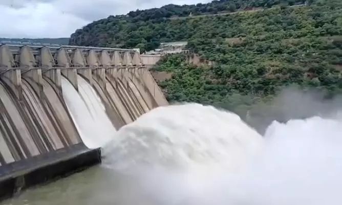 Srisailam Reservoir Receiving 1.27 Lakh Cusecs of Inflows