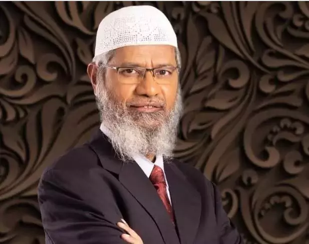 How can a fugitive seek clubbing of FIRs: Centre questions Zakir Naik plea in SC