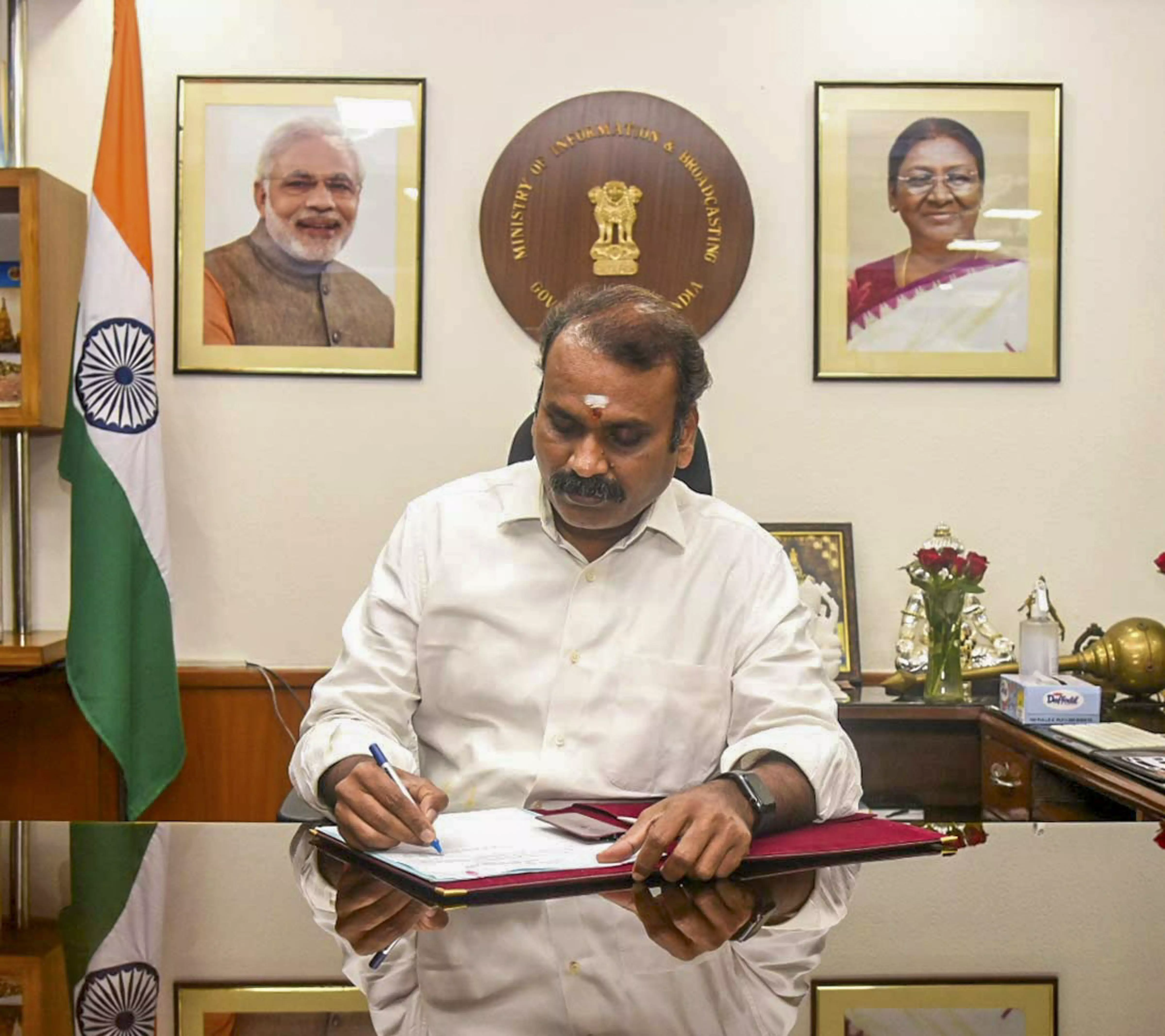 Content Creator Must Ensure Veracity of Information: MoS Dr. L. Murugan