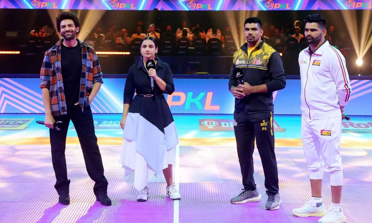 Vidya Balan, Kartik Aaryan attend Pro Kabaddi League Season 11 Opener