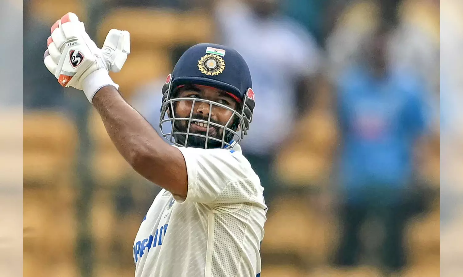 Rishabh Pant overtakes MS Dhoni to achieve this unique feat!