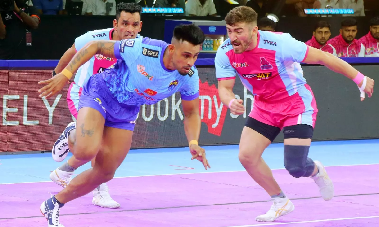 PKL: Arjun Deshwal Shines as Jaipur Pink Panthers Clinch Thrilling Win Against Bengal Warriorz