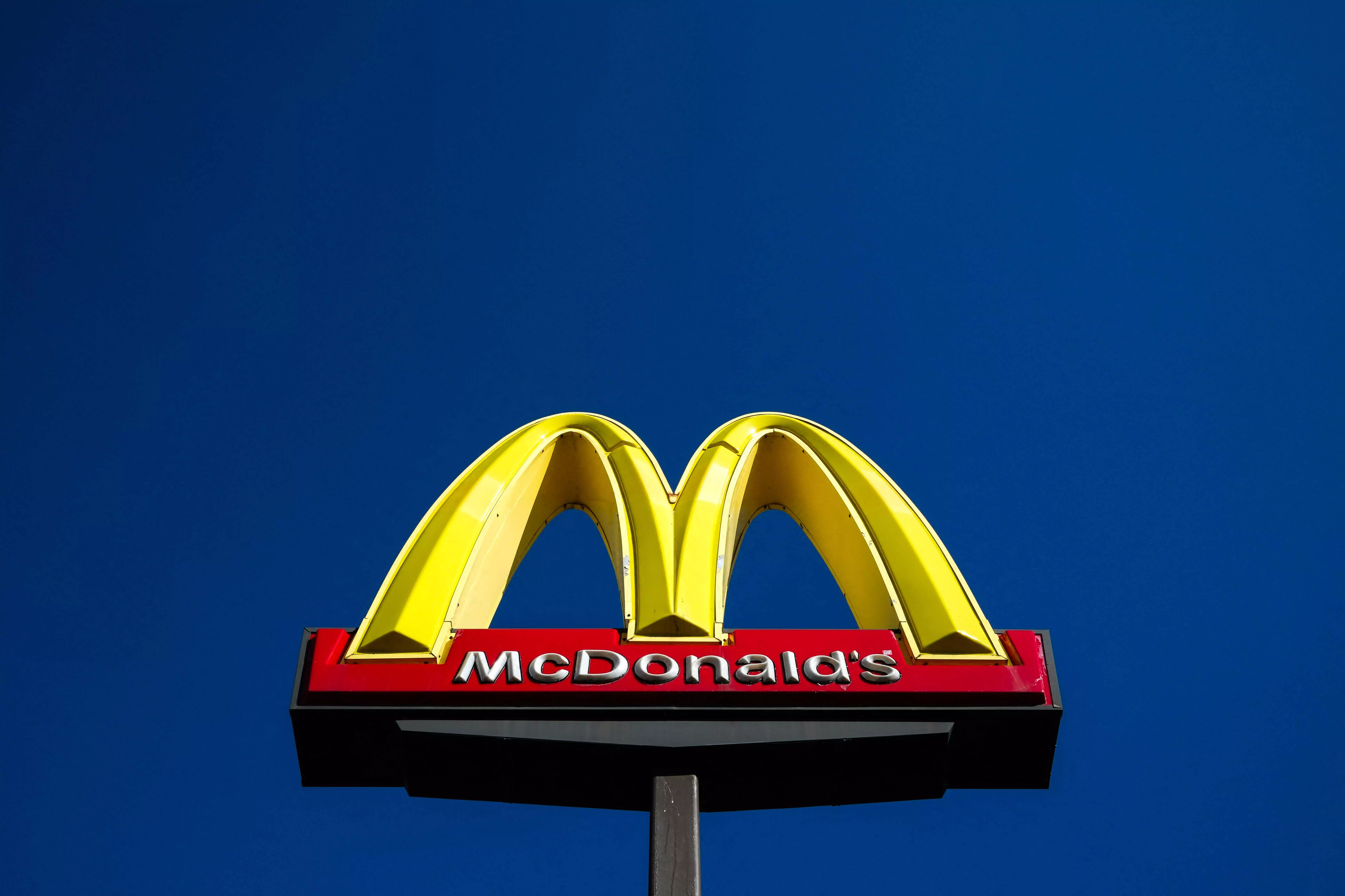 McDonalds linked to dozens of food poisonings, one death in US