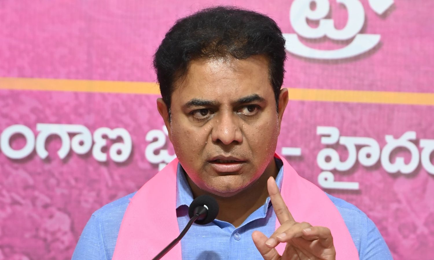 Apologise to people of for govt's failures, KTR tells Rahul