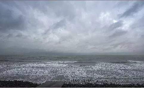 Paradeep in Odisha, Labpur in WB record highest rainfall amid cyclonic storm Dana