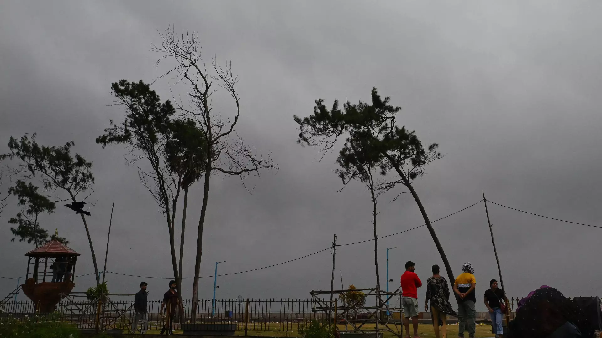 Navy prepares for cyclone relief in Odisha and West Bengal