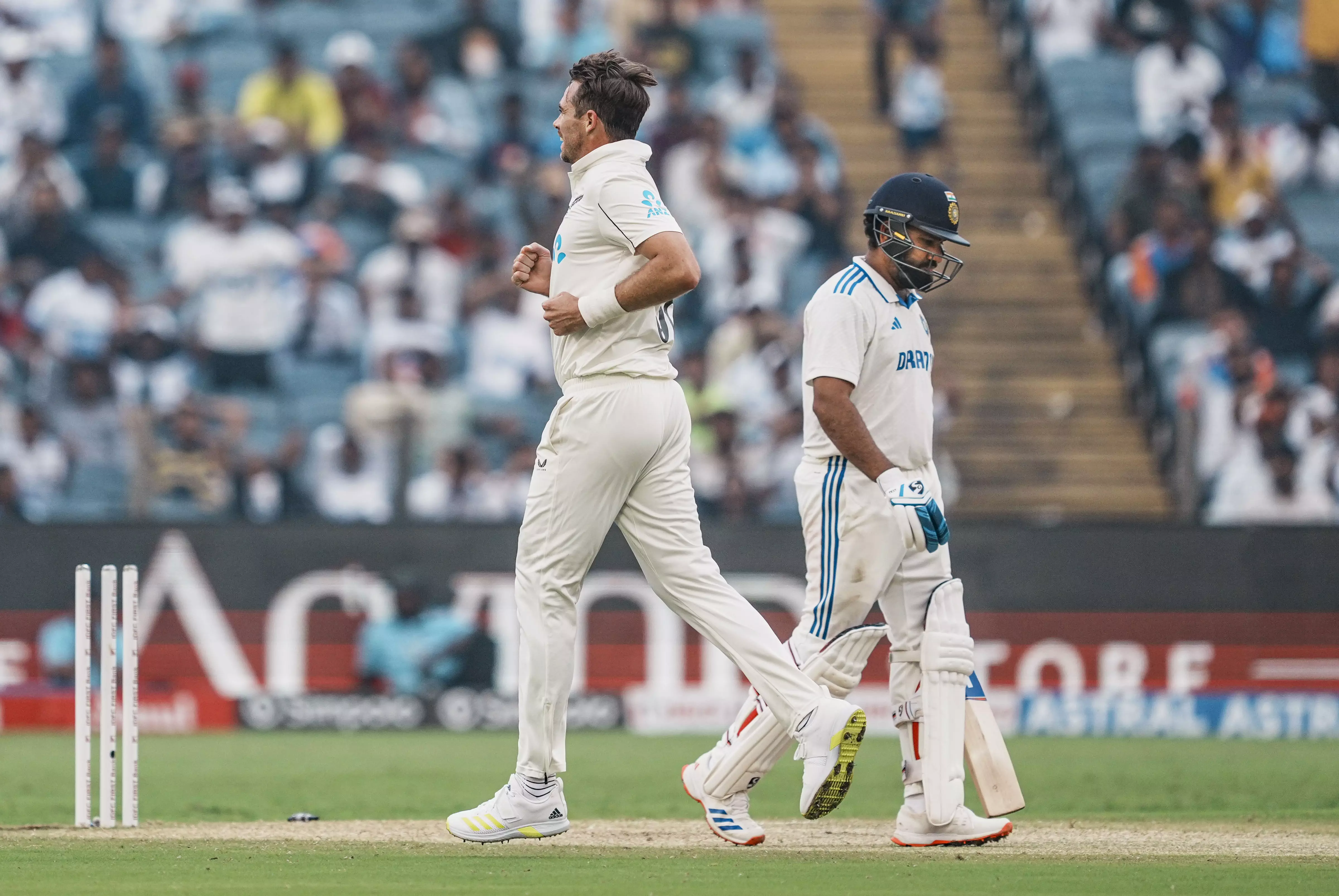 IND vs NZ: India 16/1 at stumps on Day 1 of second Test, trail New Zealand by 243 runs