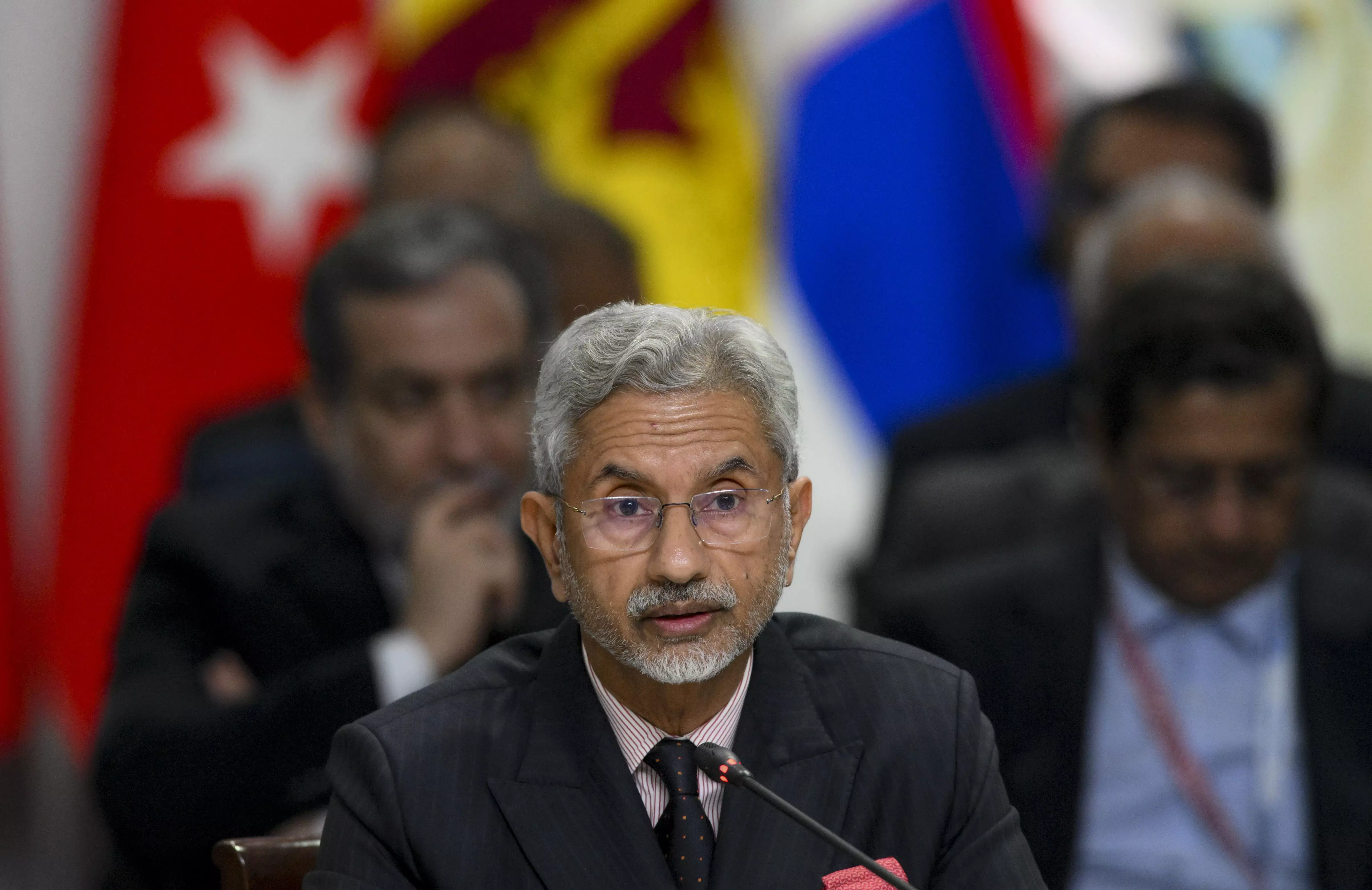 Jaishankar Sends Indirect Reminder to China on Respecting International Law in Brics Meeting