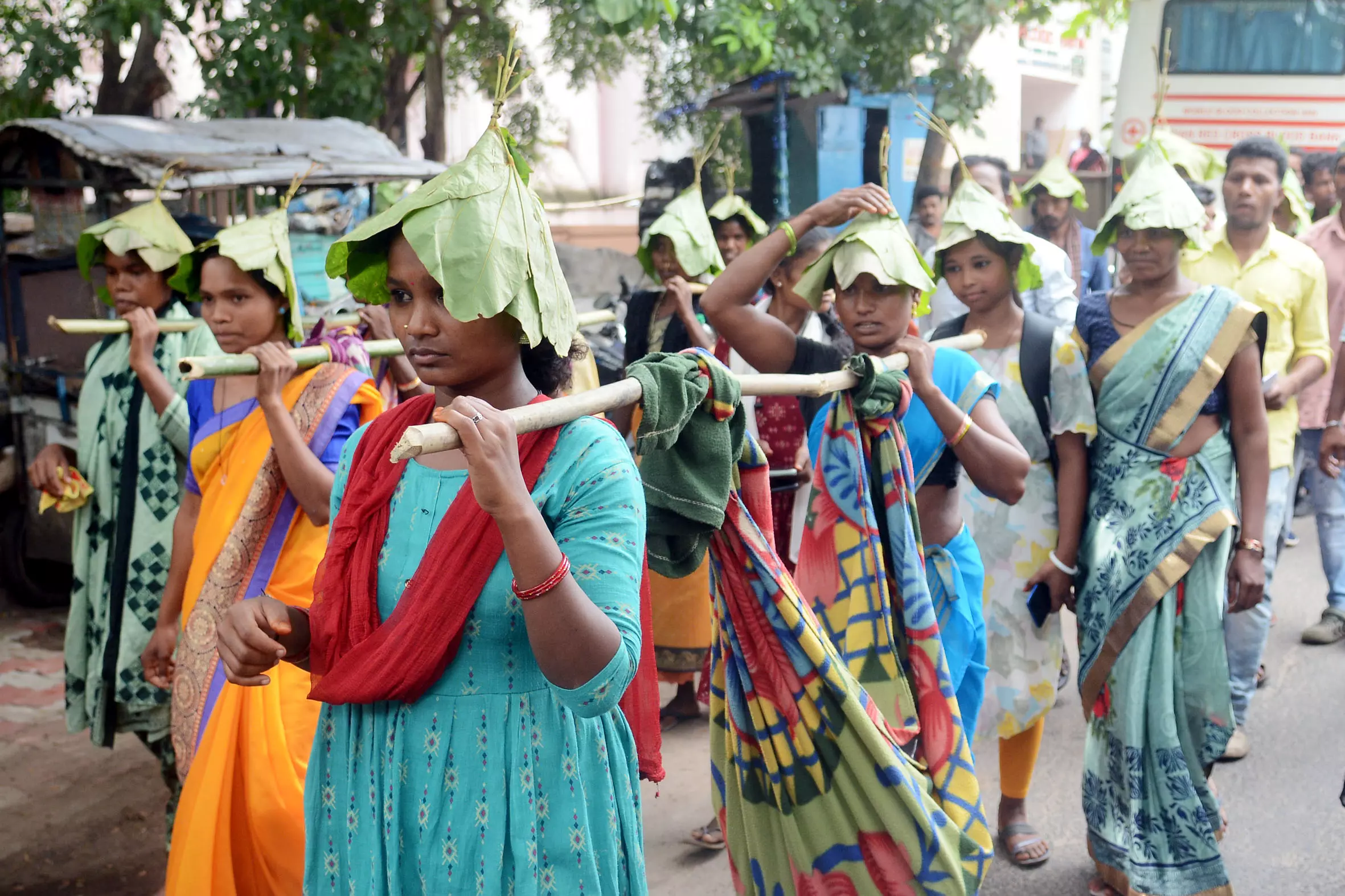 Tribals stage doli protest for better roads in Visakhapatnam