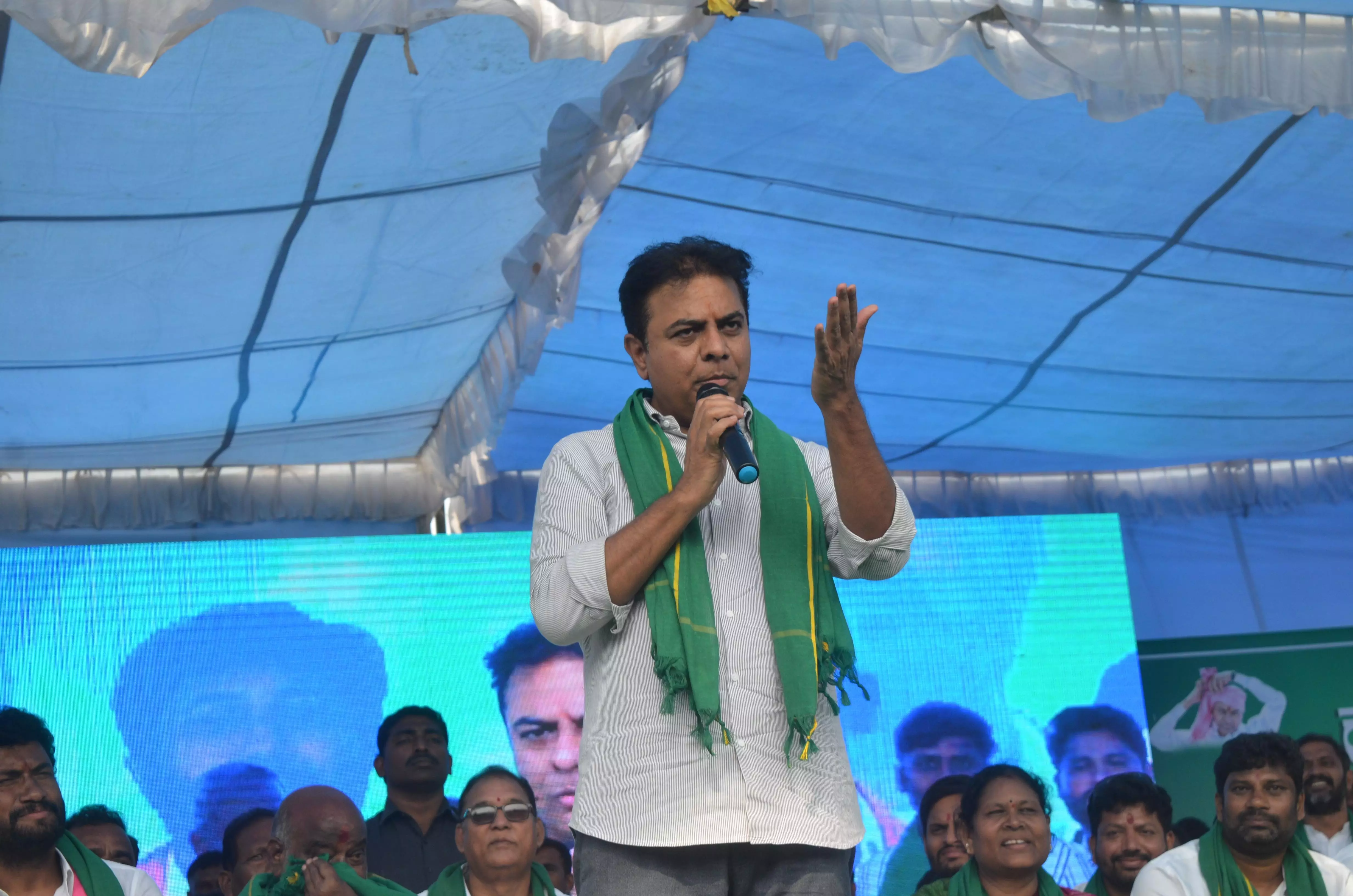 Maharashtra polls: KTR urges Adilabad residents to ask their kin to defeat Congress