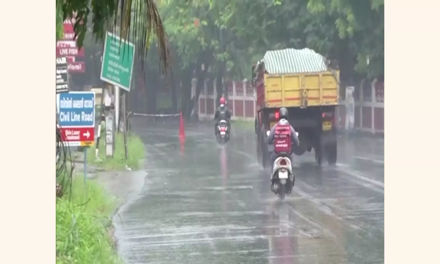 Heavy rains lash Kerala; IMD sounds orange alert in five districts