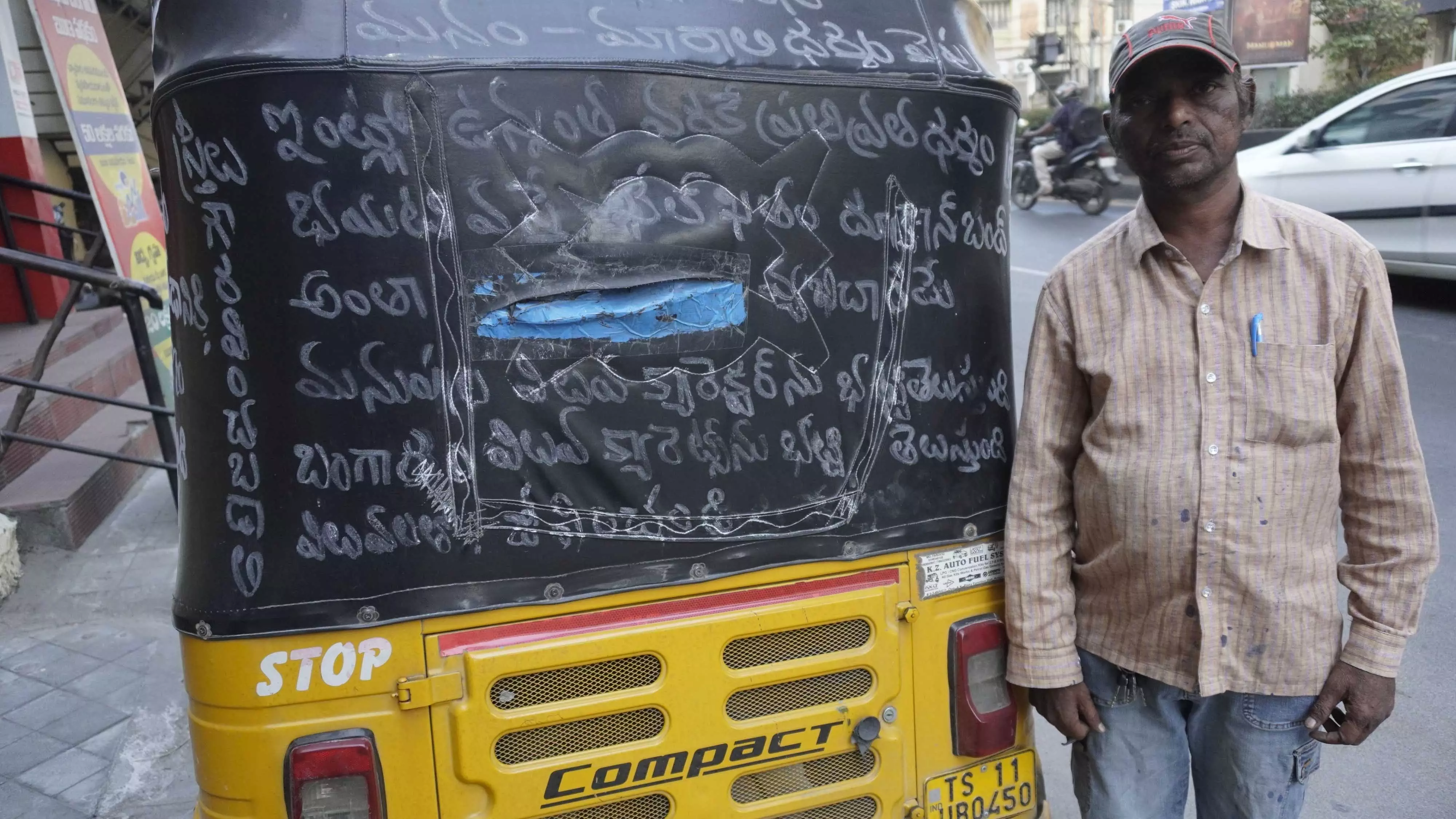 Hydearbad: An auto driver turns secret messenger of change