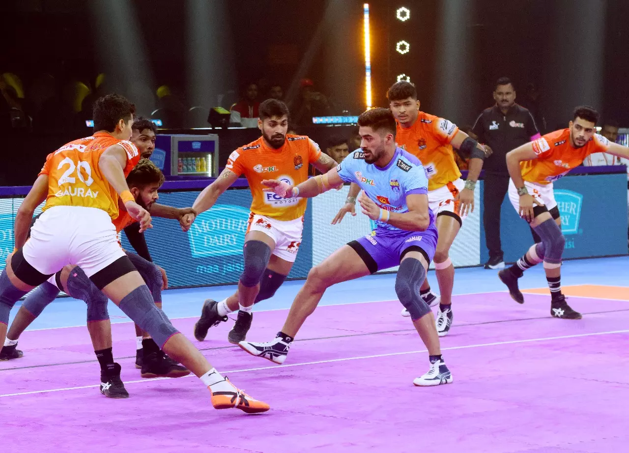 Fazel Atrachali Becomes First Player to Score 500th Tackle Points in PKL