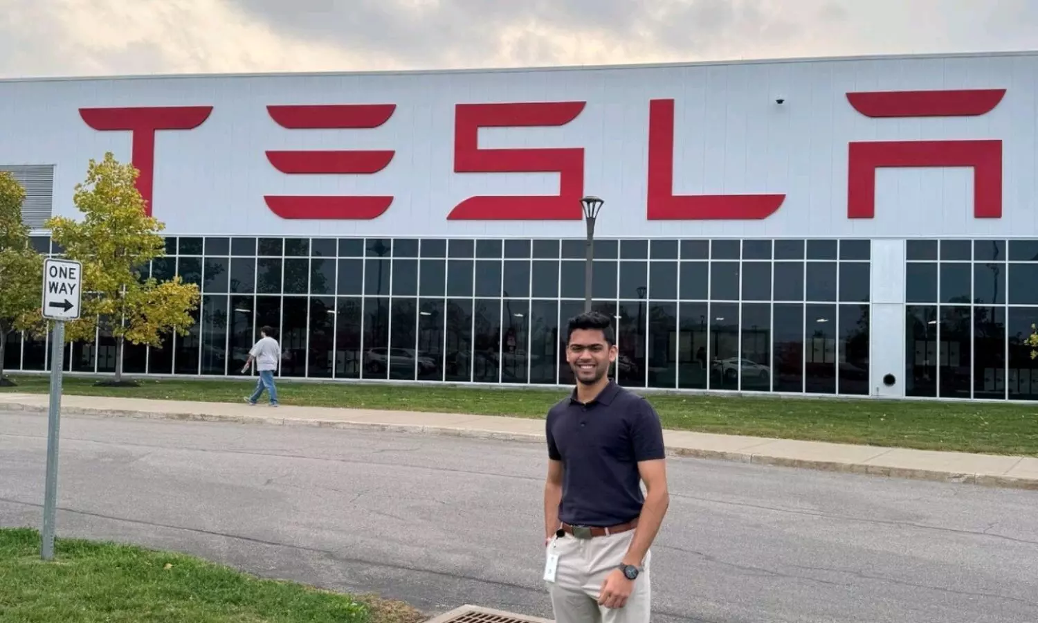 After over 300 applications, 500 cold emails, this Indian Origin man got Job at Tesla