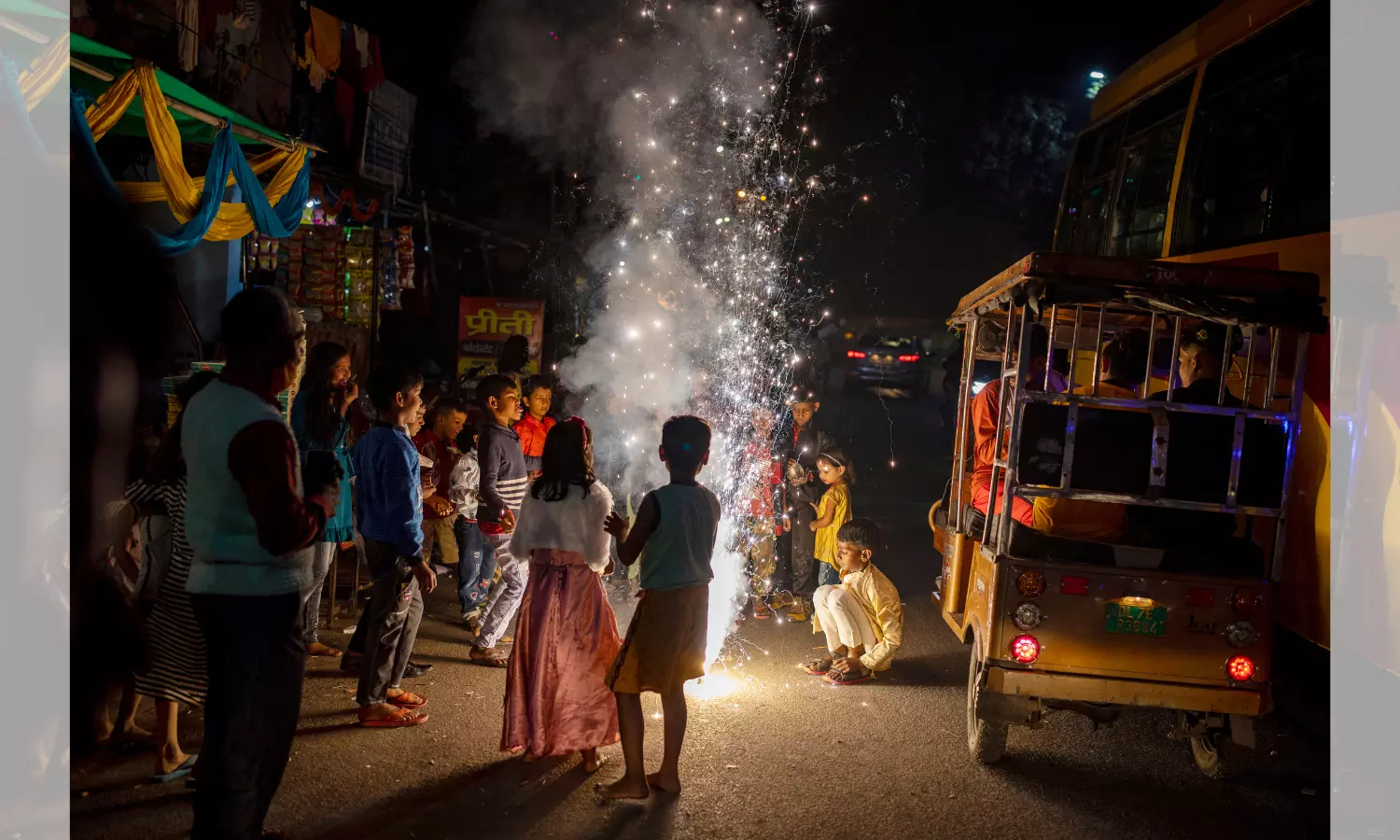 Delhi Fire Services receive 318 fire-related calls on Diwali, highest in 13 years