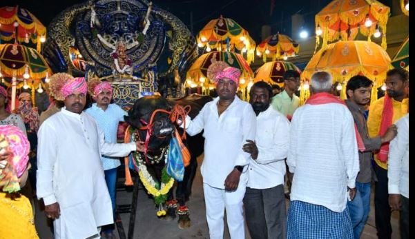 Traffic Diversions Announced for Sadar Utsav Mela in Narayanguda