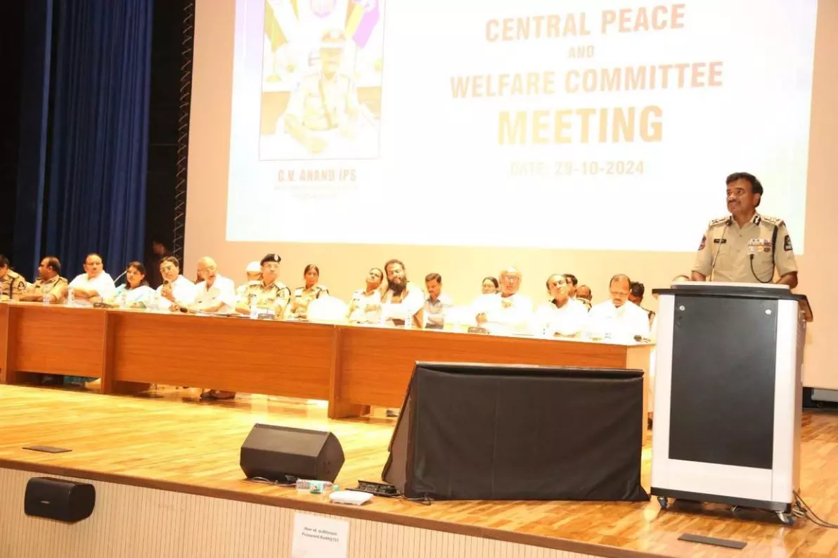 Police and Peace Panels to Jointly Strive for Amity in City