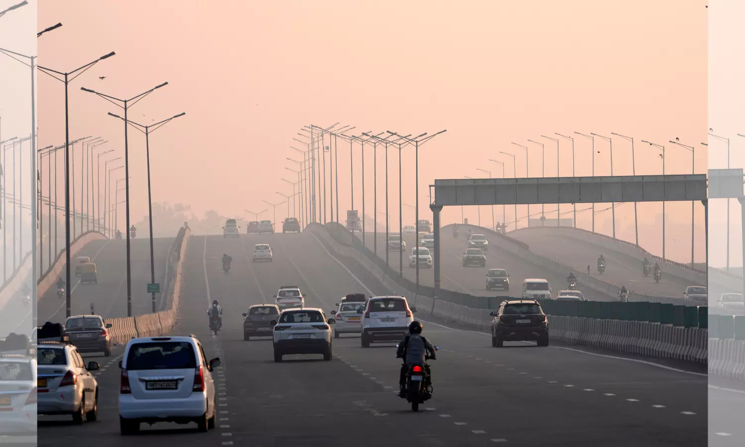 Toxic haze envelopes Delhi, air quality remains very poor