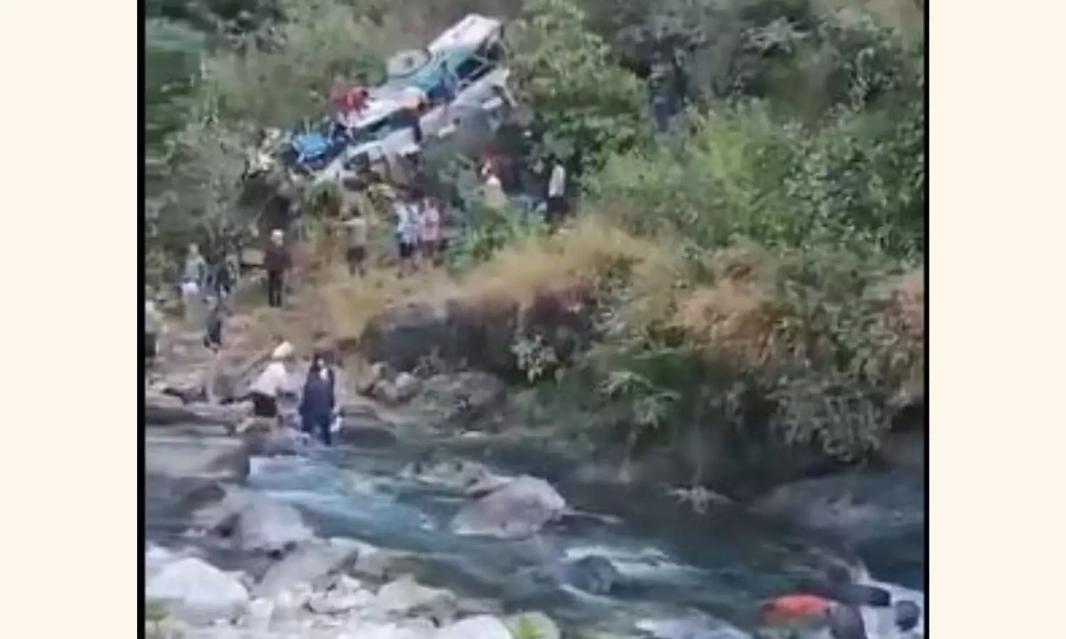 23 die as bus falls into gorge in Uttarakhand