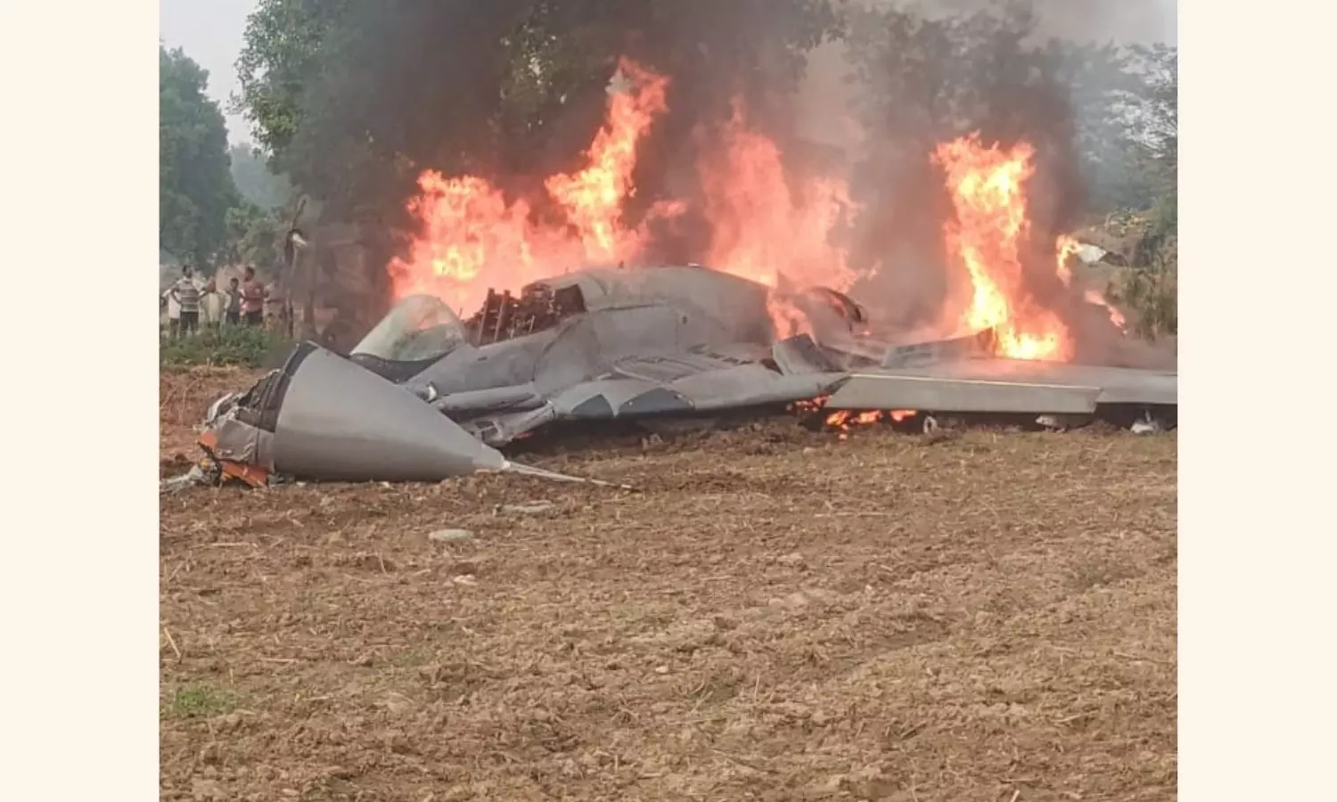 MiG-29 fighter jet crashes near Agra, no casualties