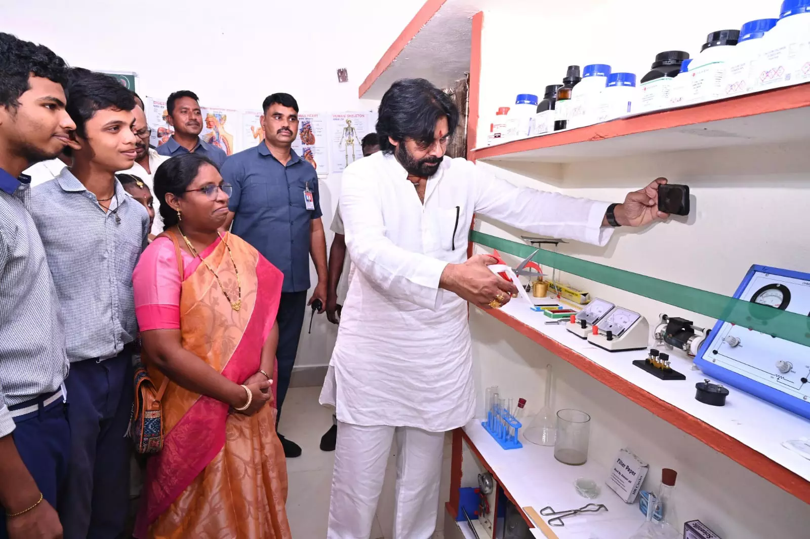 Pawan warns pharma units about pollution