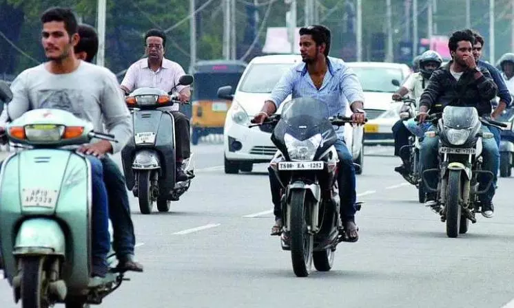 Hyderabad: Cops to Start Special Drive Against No Helmet Riders