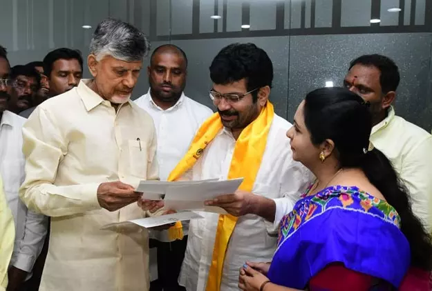 Kuppam Municipal Chairman Resigns from YSRCP, Joins TDP