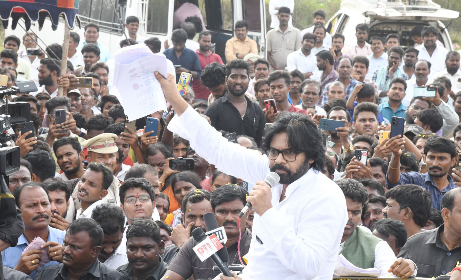 Jagan’s Saraswati Power forcibly grabbed lands from poor in Palnadu: Pawan Kalyan