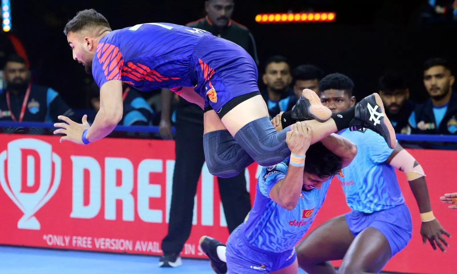 Ashu Malik caps off well-rounded team effort as Dabang Delhi K.C. beat Bengal Warriorz