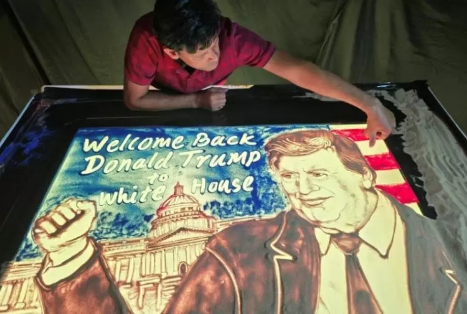 Sand artist welcomes Trump with sand animation