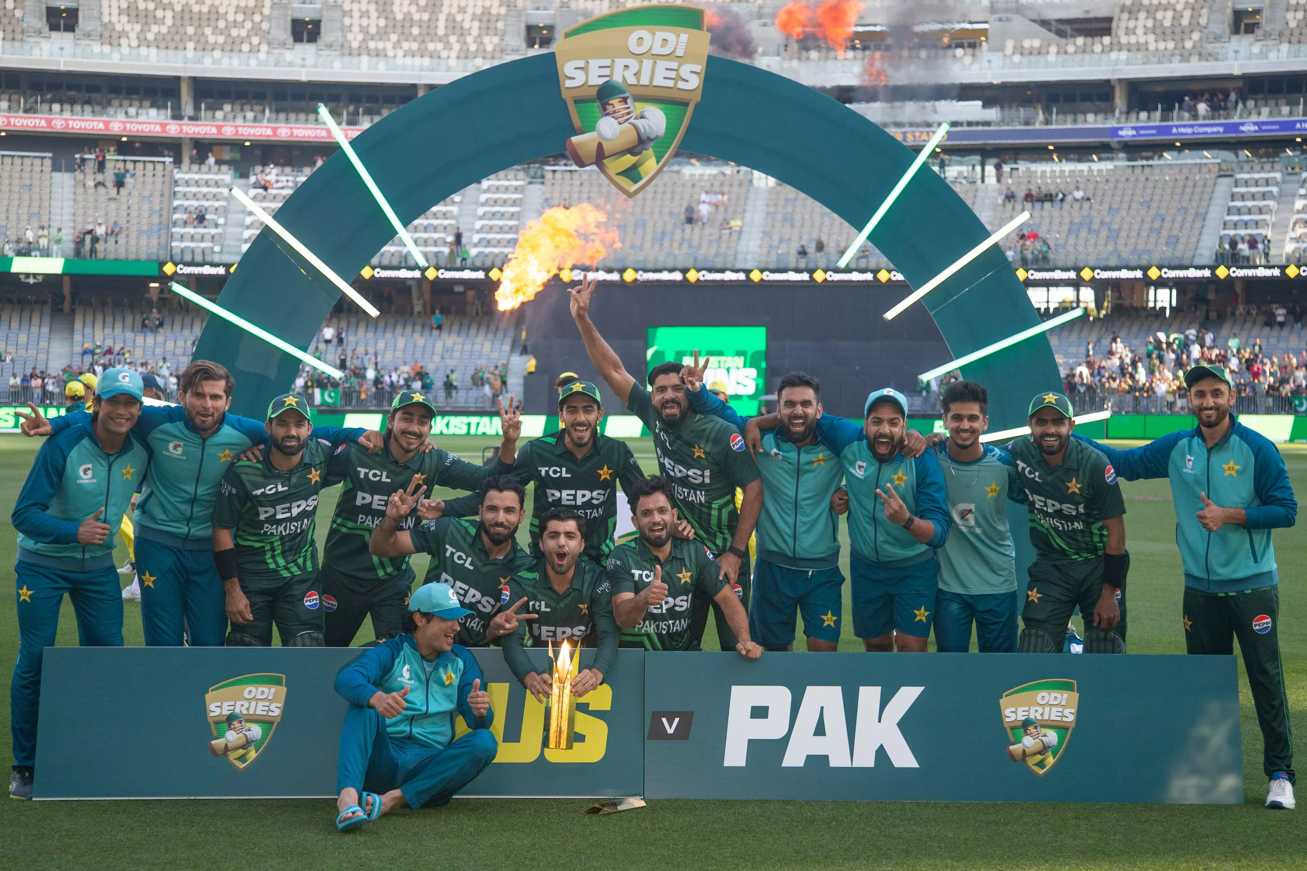 Pakistan win first ODI series in Australia since 2002