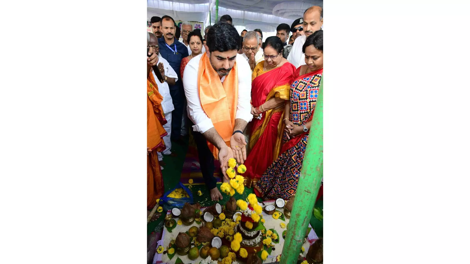 Lokesh promises to help handloom sector and weaver community