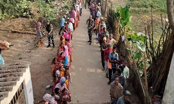 Jharkhand Records 66.5 % Voter Turnout in 1st Phase of Polling