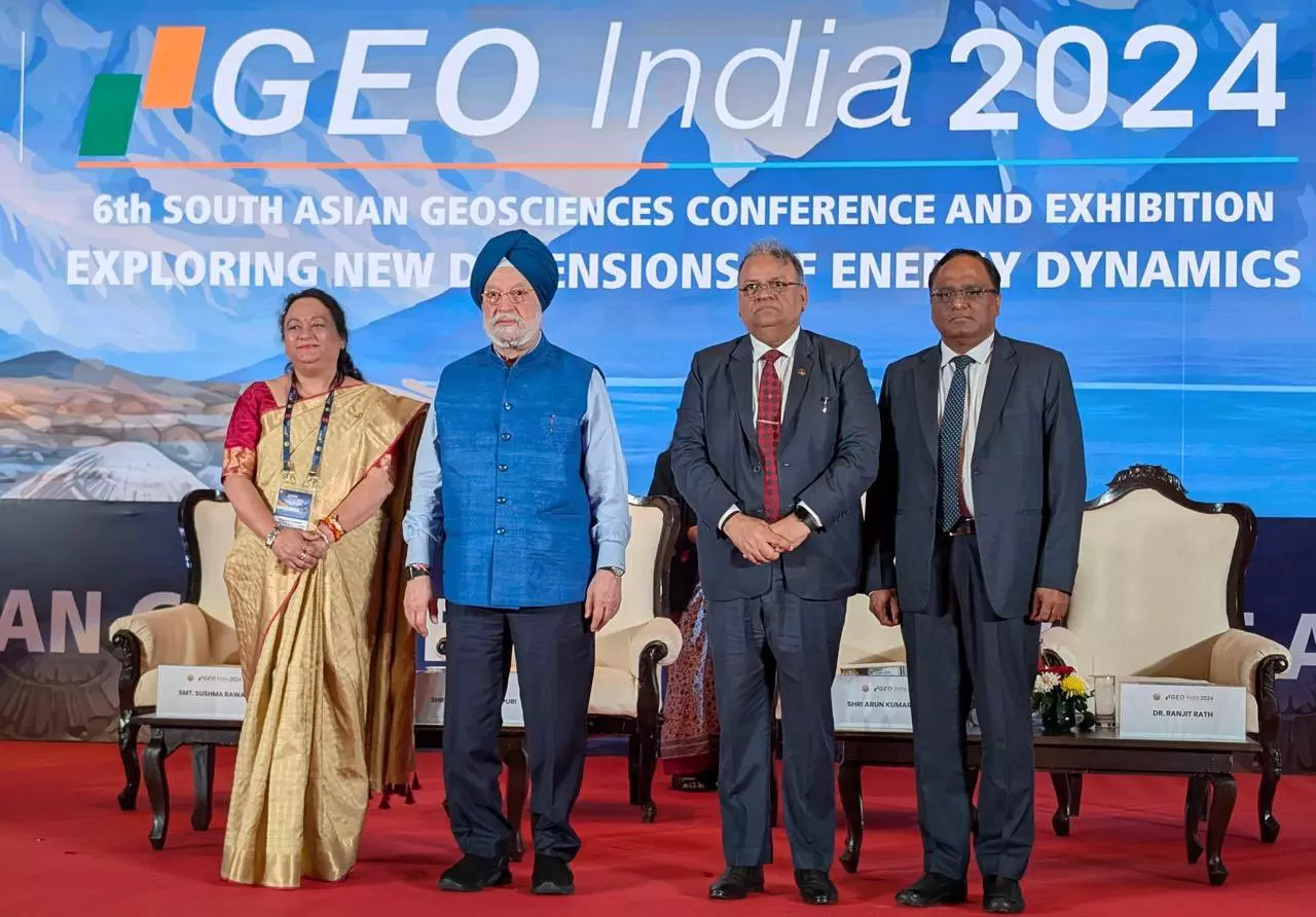 India Poised to Lead Global Green Hydrogen Production and Exports: Hardeep Puri