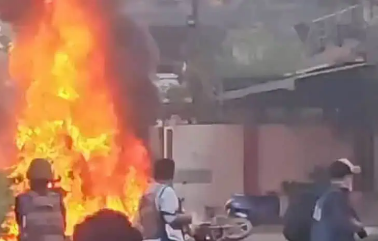 4 MLA homes set ablaze in Manipur, agitators target CM's house