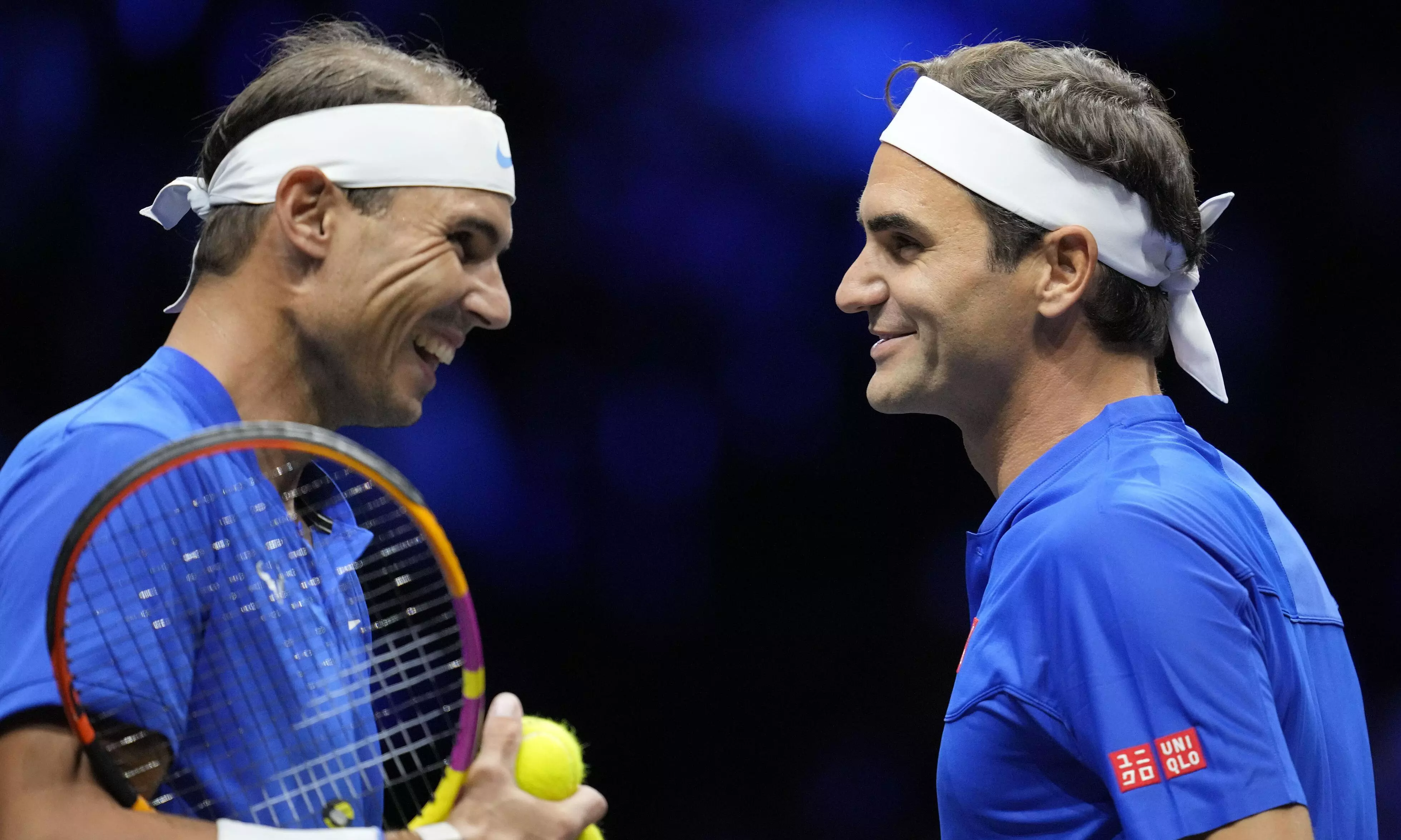 Roger Federer Pens Emotional Note for Retiring Rafael Nadal