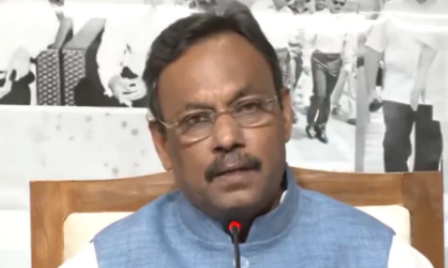 Maharashtra BJP leader Tawde accused of cash bribery