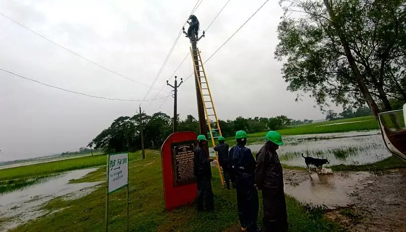 Odisha: Govt employee suspended for demanding bribe from cyclone victims