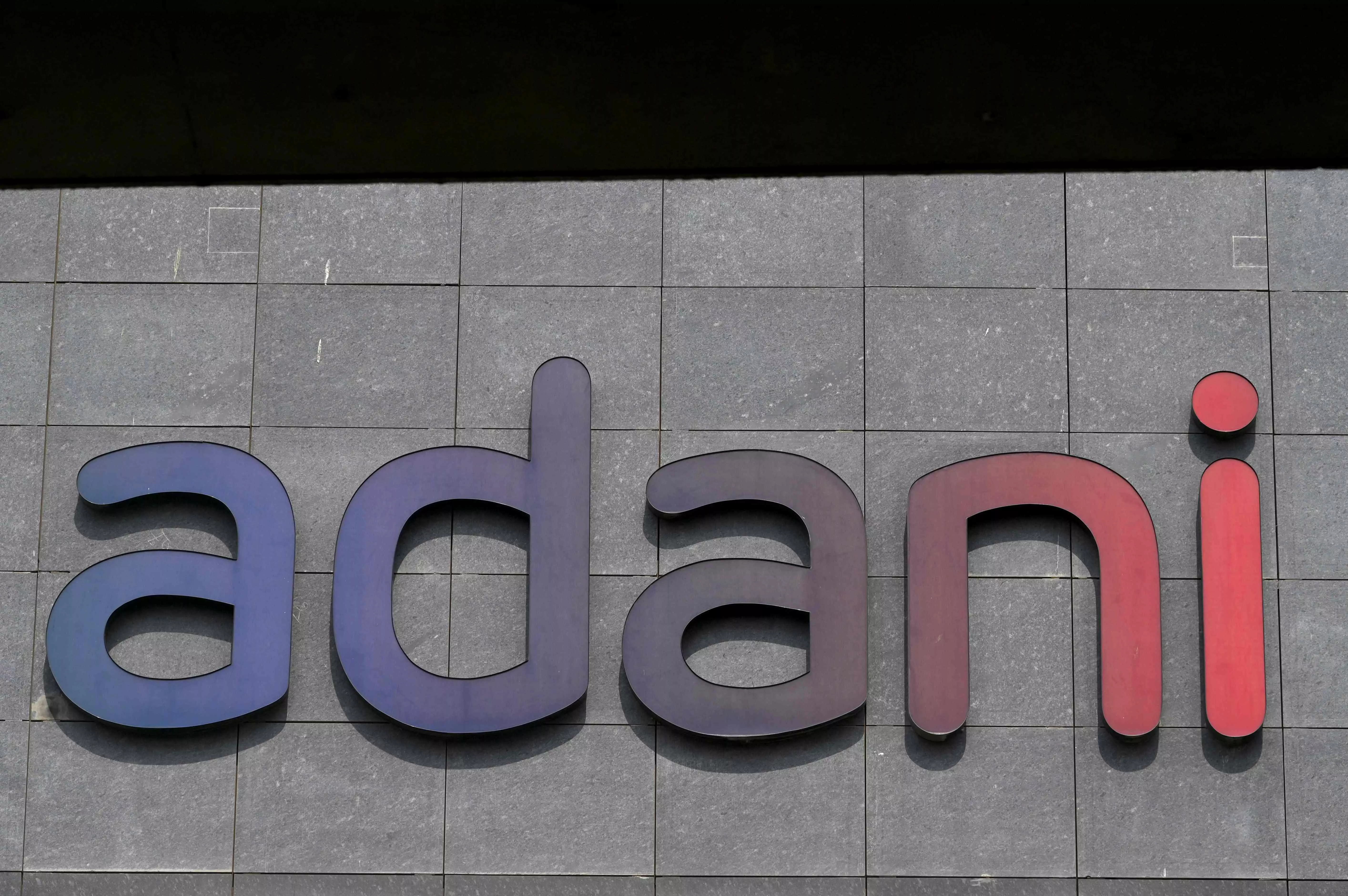 Adani Green scraps USD 600 mn bond sale after promoter charged in alleged bribery case in US