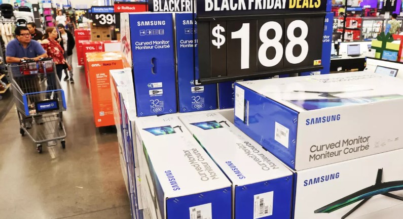 US consumers to bargain hunt in annual 'Black Friday' spree