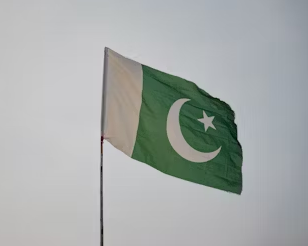 Pakistan cuts mobile, internet services ahead of pro-Imran Khan protest