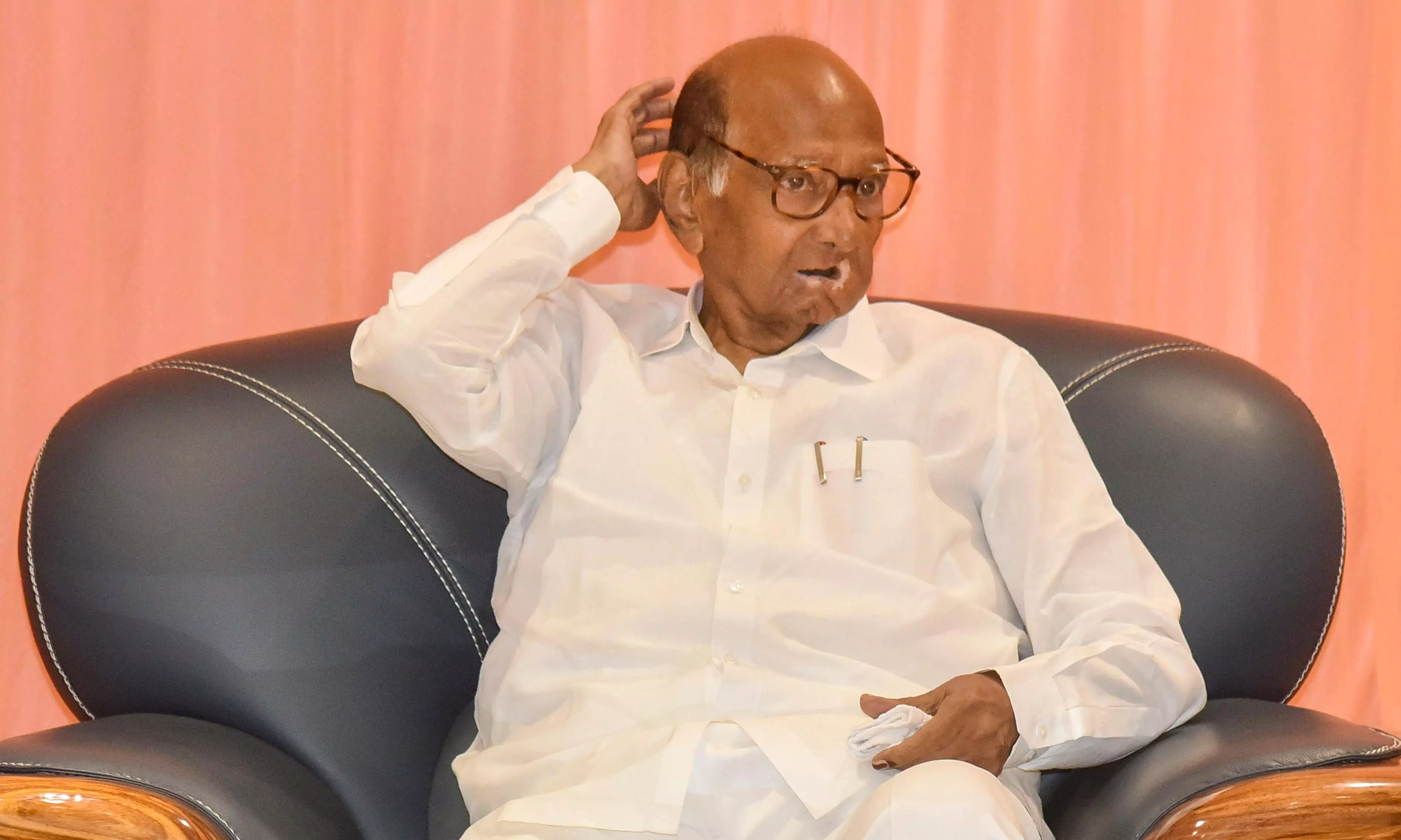 Sharad Pawar and Prithviraj Chavan discuss poll results