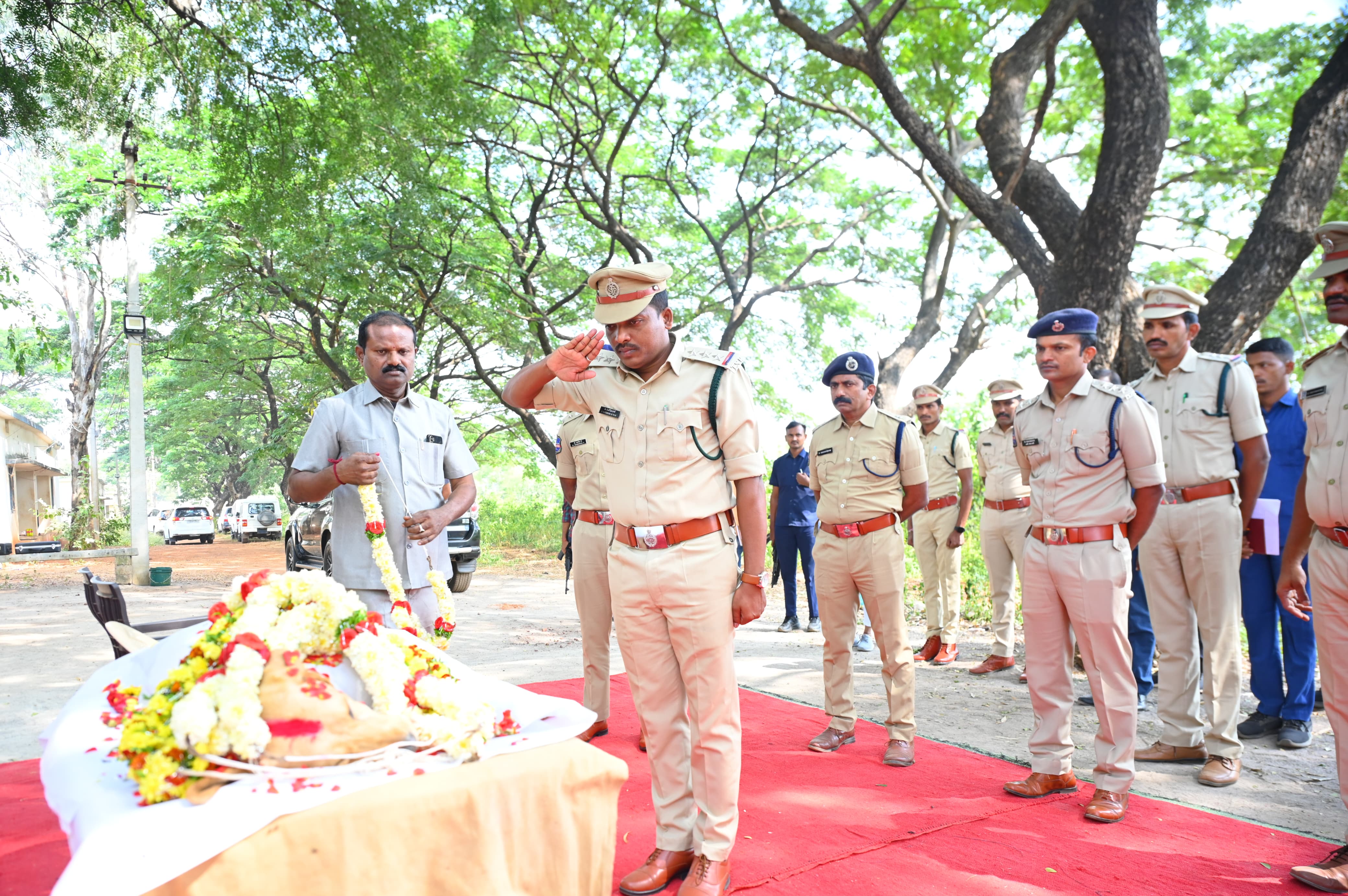 Mulugu: Police dog cremated with state honours