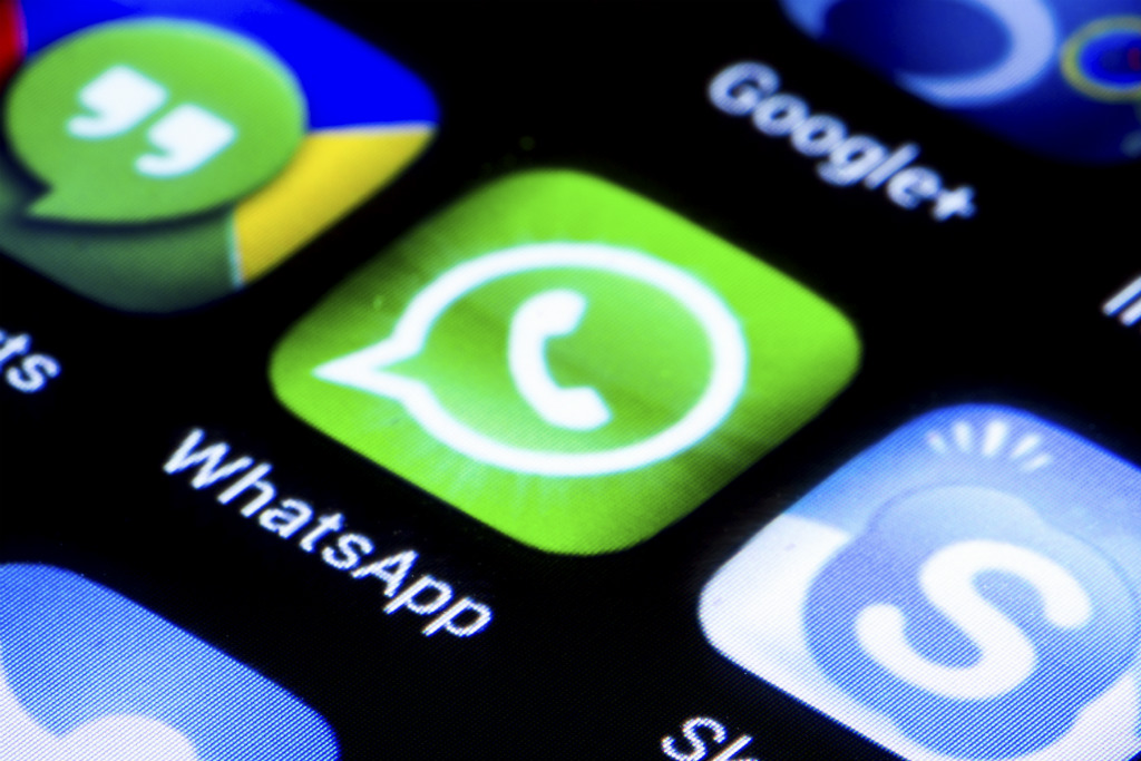 WhatsApp, Gmail banned from use for transmission of official documents in J-K