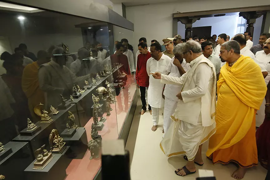 Karnataka: Manjusha Museum Recognized for Largest Single-Man Antique Collection