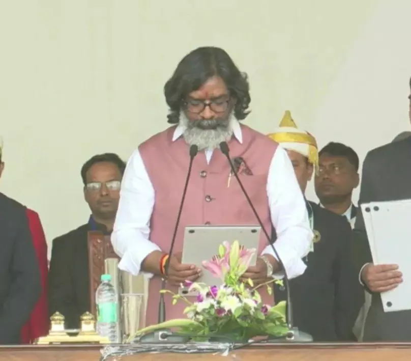 Hemant Soren takes oath as 14th CM of Jharkhand