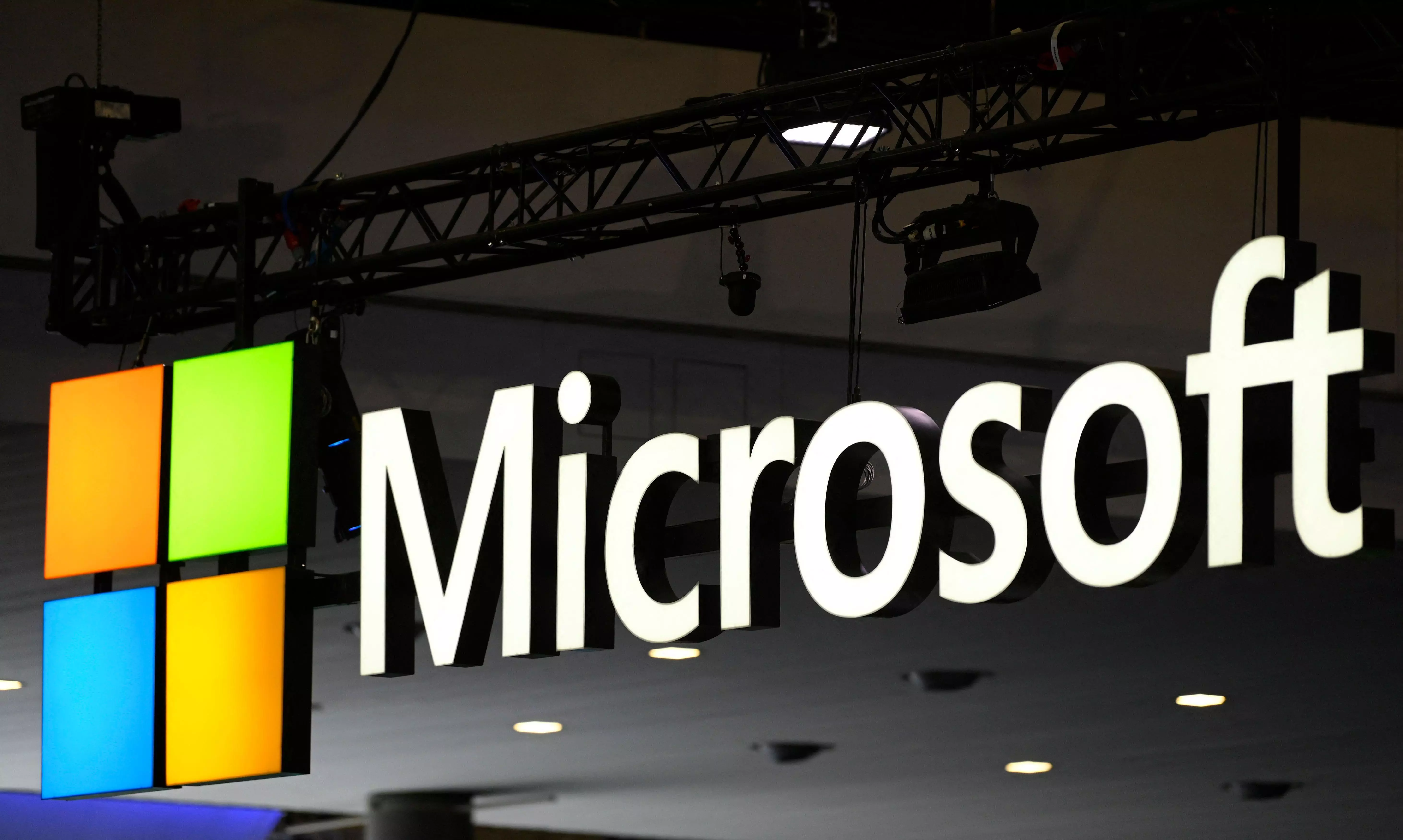 Microsoft Denies Using User Data From Word, Excel to Train AI Models