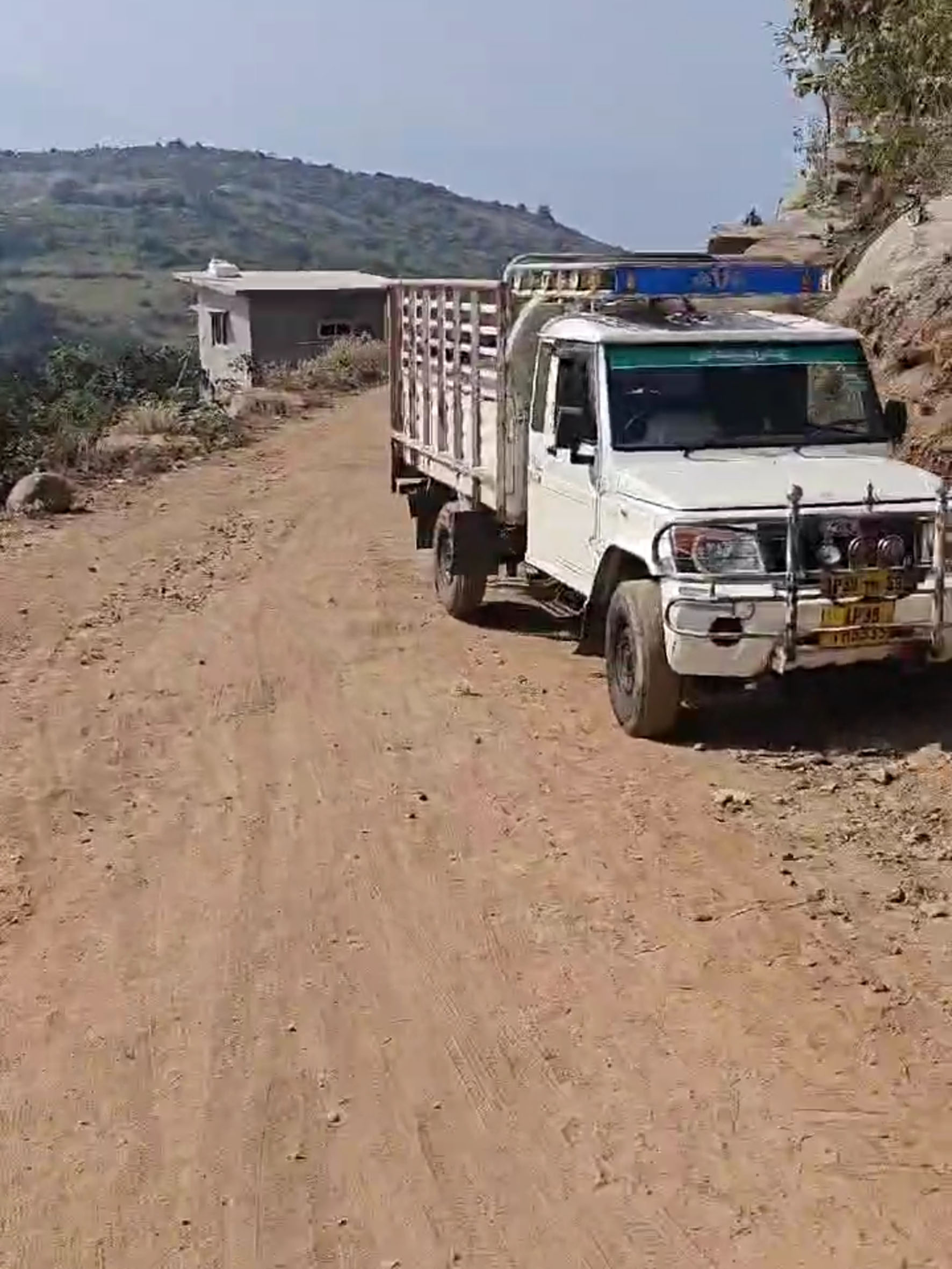 Poor roads challenge devotees en route to Kasipatnam temple