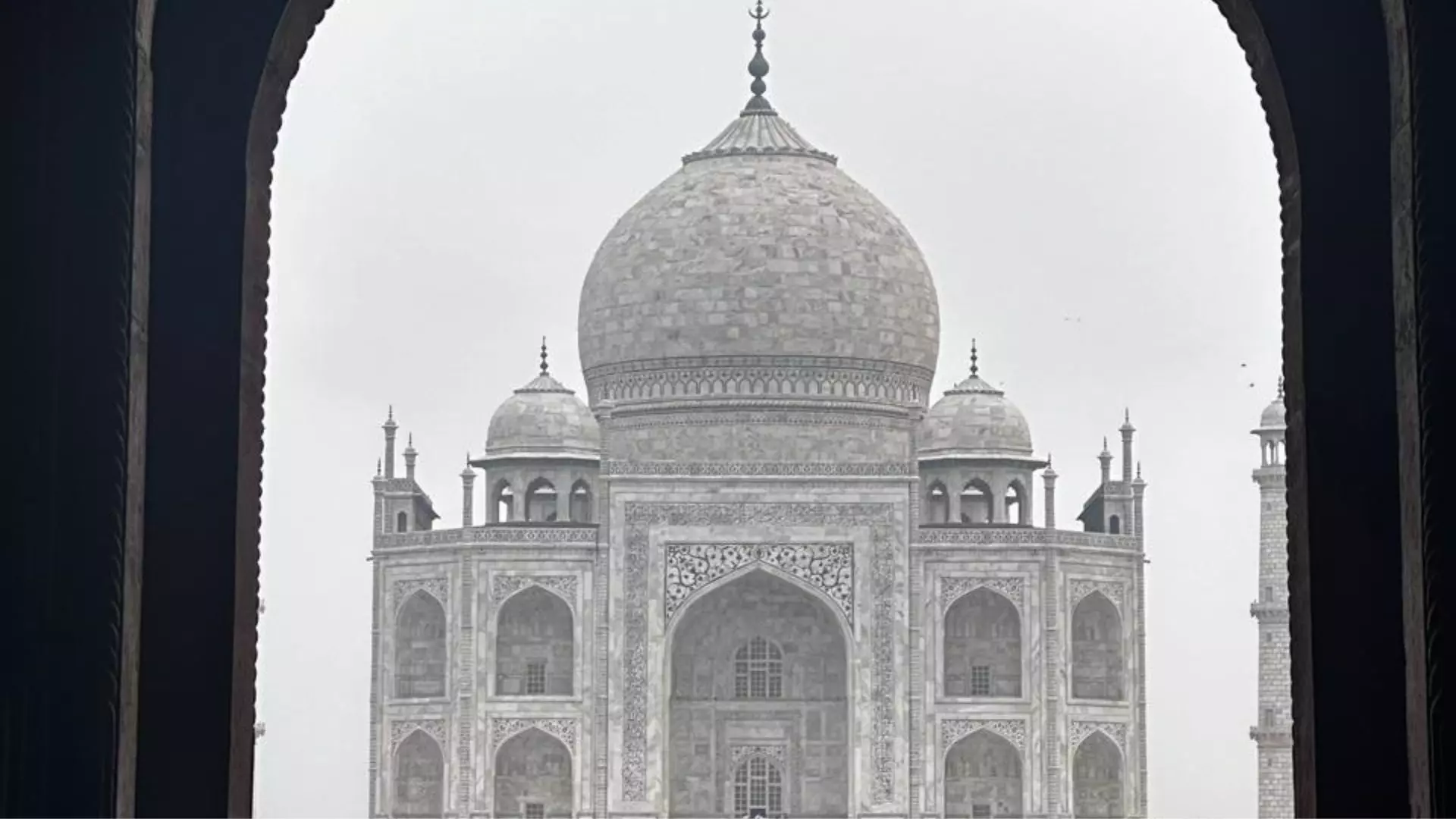 Farrukh Dhondy |Adventures on a Taj Mahal visit… Of vandalism and some other tales