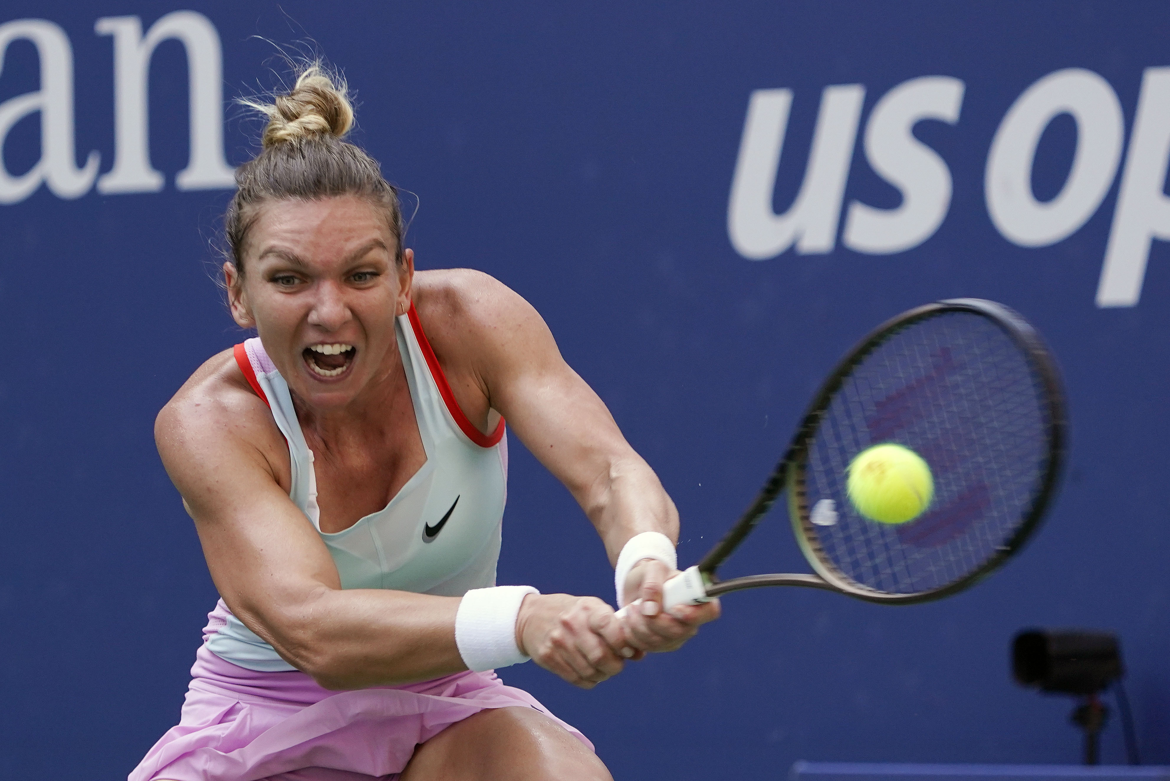 Halep dismayed at how Swiatek's doping case was handled compared to her own